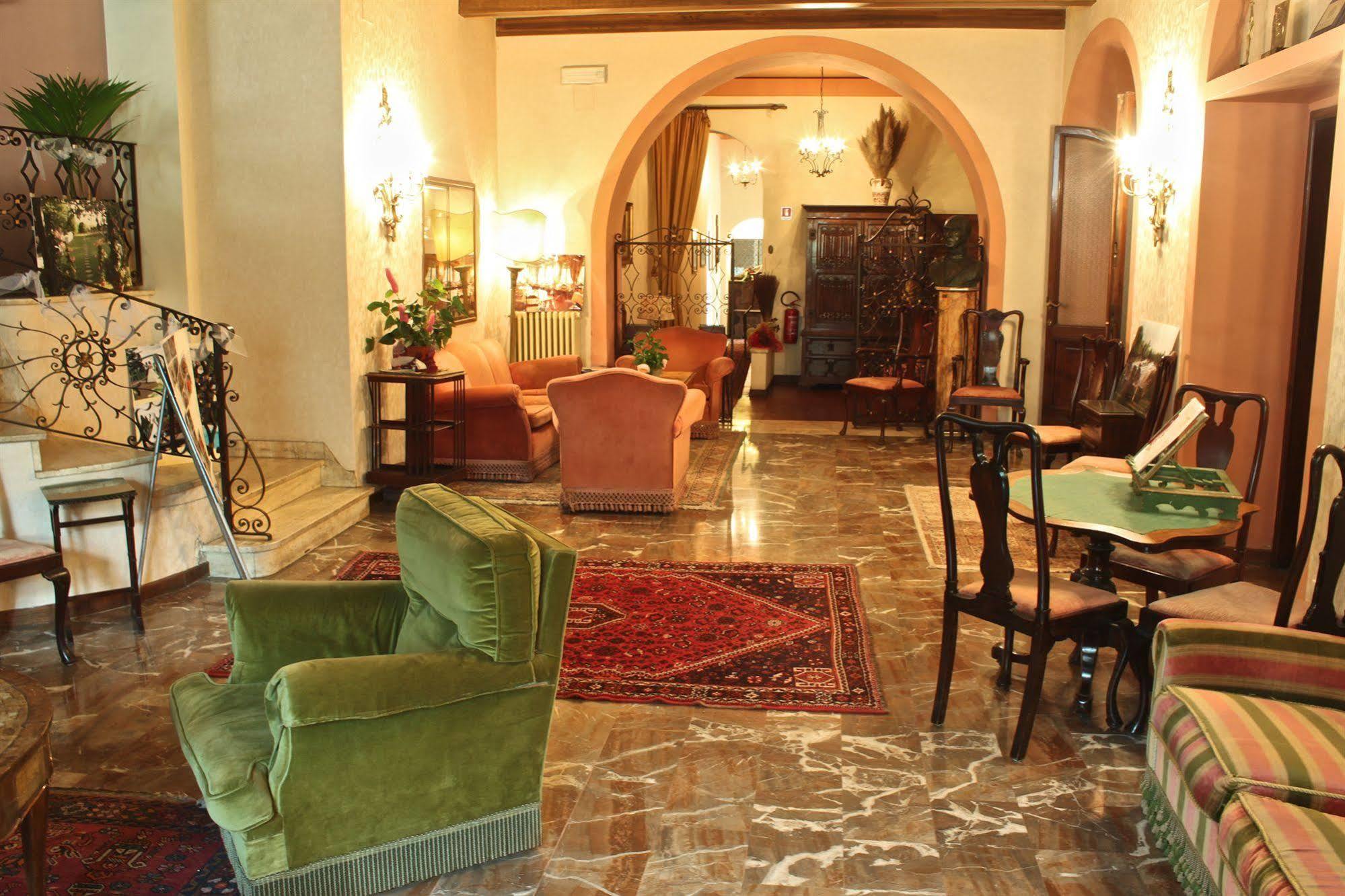Hotel Villa Le Rondini Florença Exterior foto